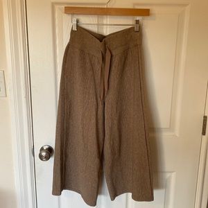 Wide leg lululemon crops